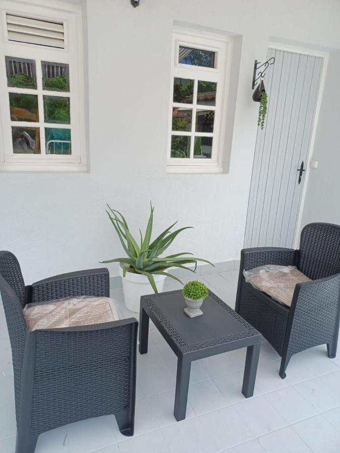 Paradies Caraibes I Les Abymes Exterior photo